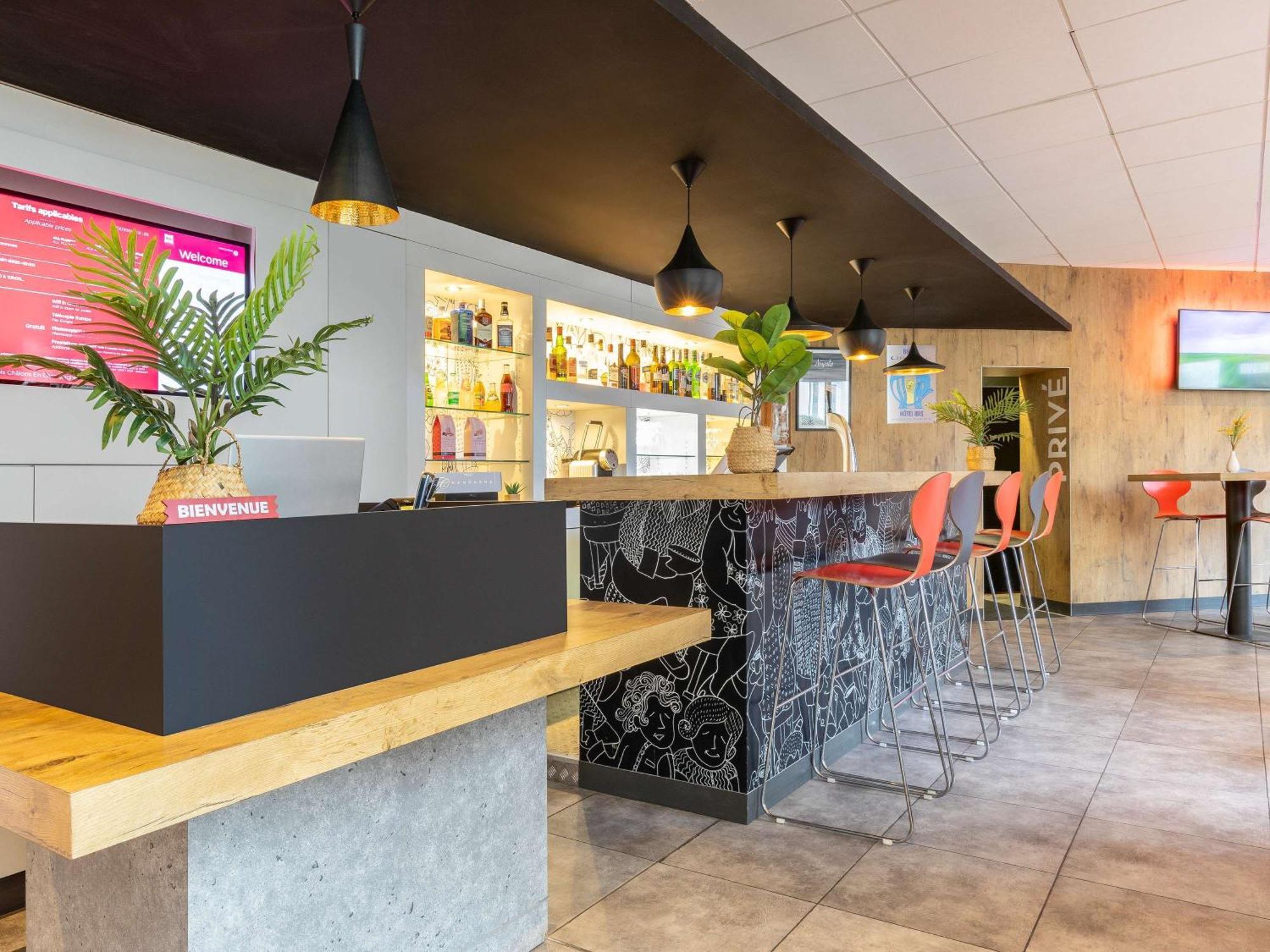 Hotel Ibis Chalons En Champagne Zewnętrze zdjęcie